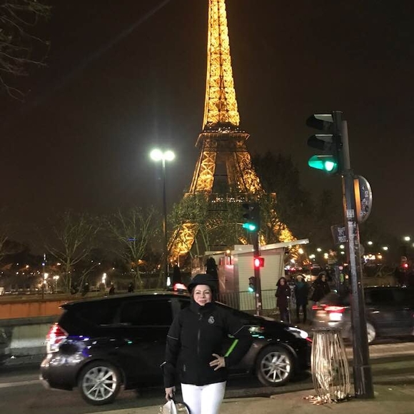 Meet your Posher, Flor - Picture 1 of 1